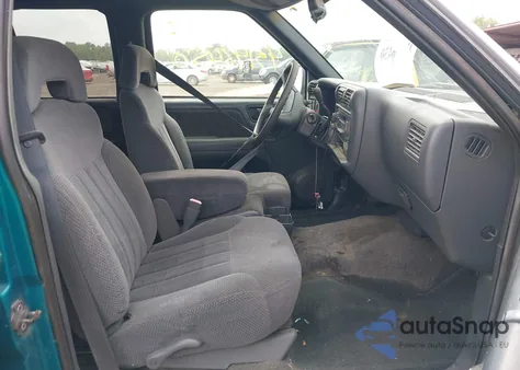 1995 Chevrolet Blazer from USA, damaged, VIN 1GNCS13W2S2199855